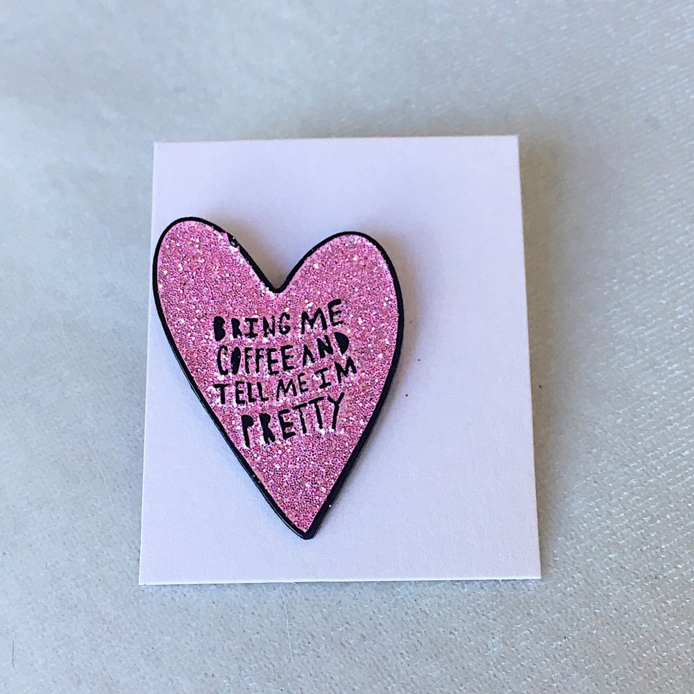 💗 Sparkly Heart Pin 💗 - Picture 3 of 4